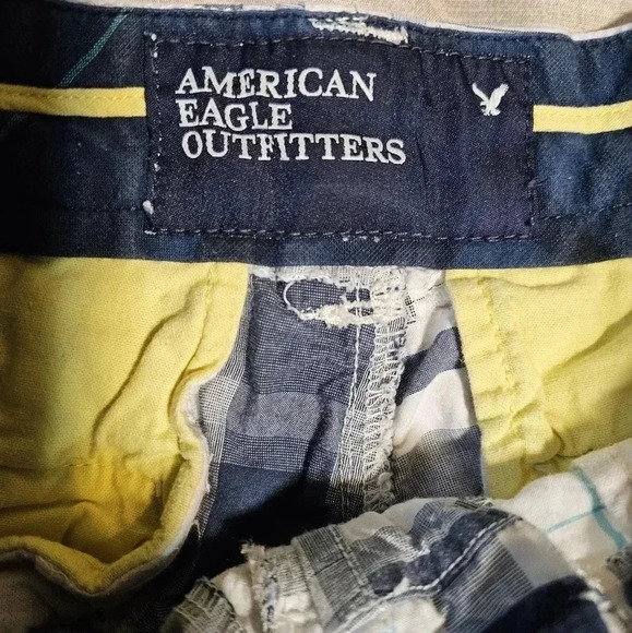 American Eagle Outfitters Patchwork Shorts Men's Size 28 Multicolored Plaid - Picture 3 of 7